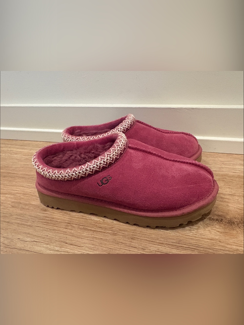 UGG Tasman Taffy Hot Pink Suede Slip-On Slippers Cozy Comfy Easy Women’s 7
